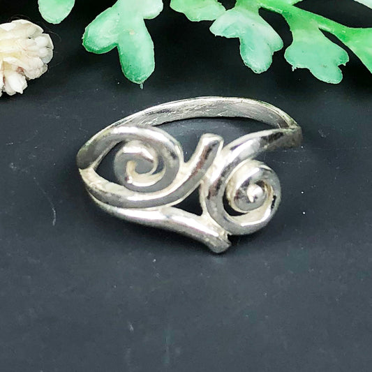 Tibet Sliver Ring for women and Girls stylish skin friendly nickle free,Ornate Design