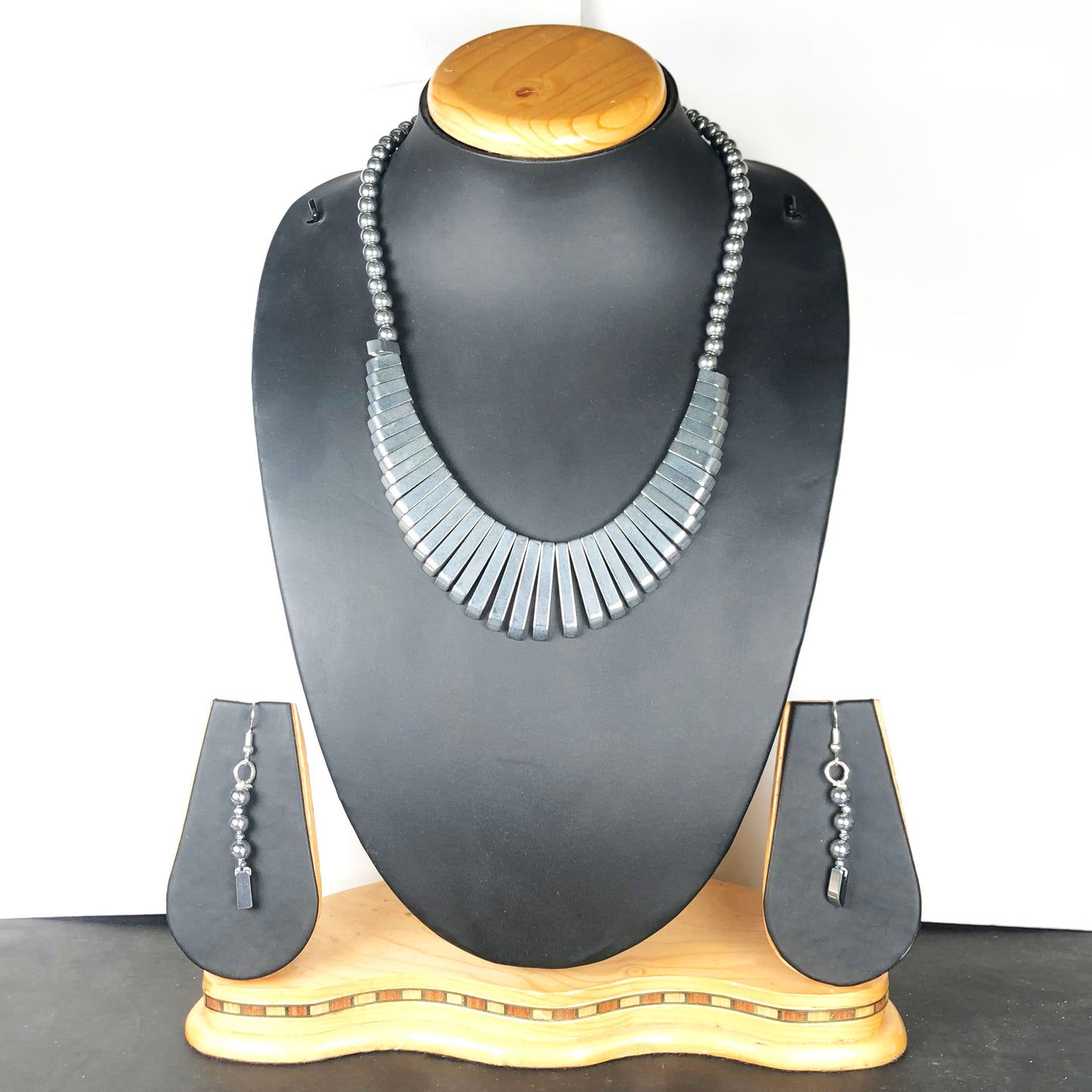 Charming Gray Hematite Necklace/Earrings