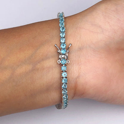 Very pretty Blue Topaz Sterling Silver Bracelet