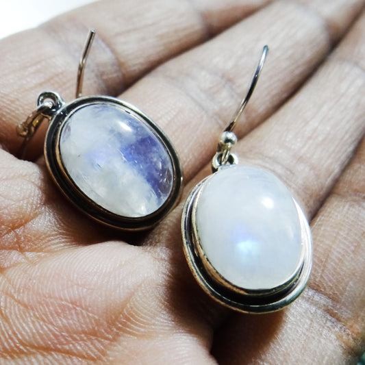 Beautiful White Flash Moonstone Sterling Silver Earring